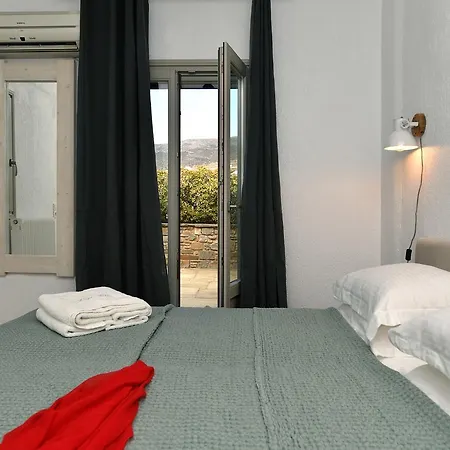 Callista Villa Párosz